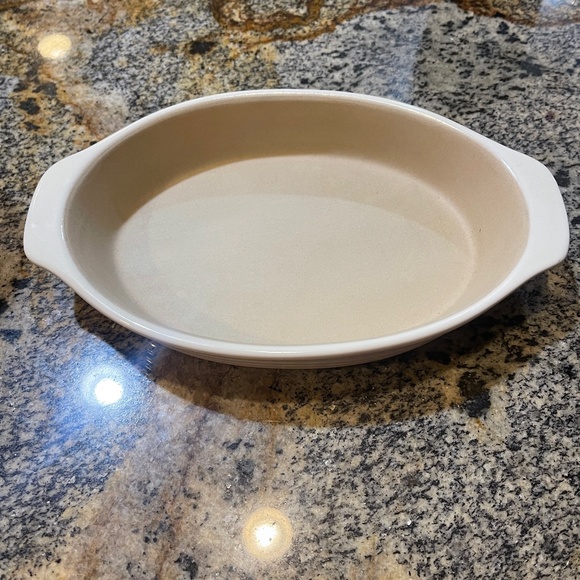 NEW The Pampered Chef New Traditions VANILLA Small Oval Baker 9X6 Retired Stone - Picture 1 of 8